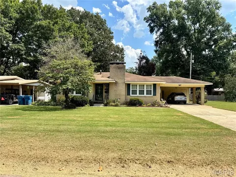 301 Wellborn Rd, East Prairie, MO 63845