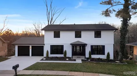 4662 Britcastle Dr, Saint Louis, MO 63128