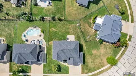 View/Area - 221 Oakhurst Cir, O'fallon, MO 63368 photo 2 of 3