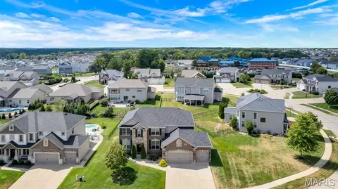 View/Area - 221 Oakhurst Cir, O'fallon, MO 63368 photo 1 of 3