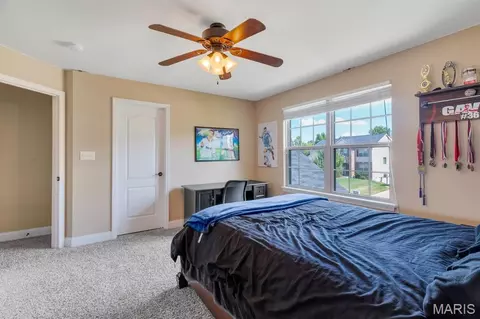 Bedroom - 221 Oakhurst Cir, O'fallon, MO 63368 photo 6 of 10