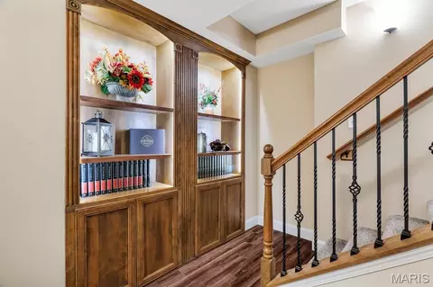 Entry Way - 221 Oakhurst Cir, O'fallon, MO 63368 photo 3 of 3