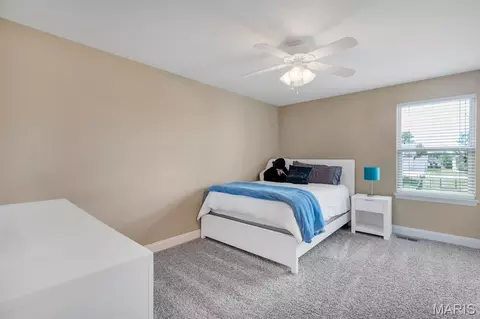 Bedroom - 221 Oakhurst Cir, O'fallon, MO 63368 photo 7 of 10