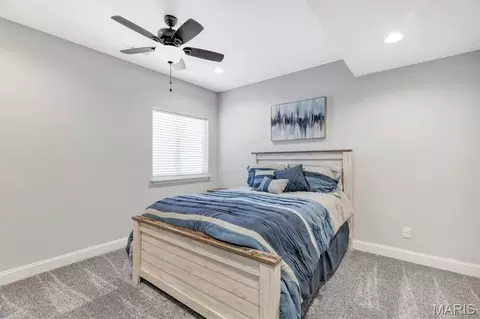 Bedroom - 221 Oakhurst Cir, O'fallon, MO 63368 photo 9 of 10