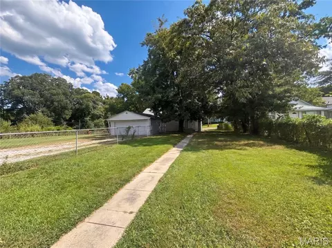 Exterior - 6941 Willing St, Barnhart, MO 63012 photo 5 of 7