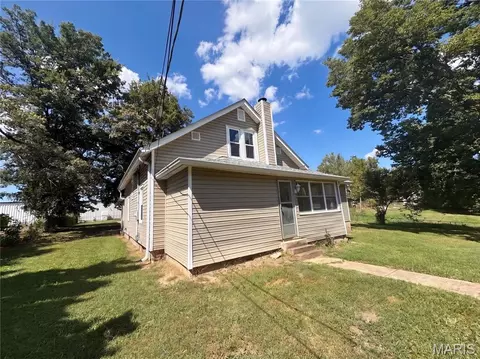Exterior - 6941 Willing St, Barnhart, MO 63012 photo 3 of 7