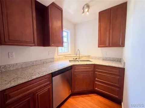 Kitchen - 6941 Willing St, Barnhart, MO 63012 photo 4 of 4