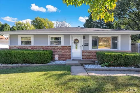 7638 Delmont St, Saint Louis, MO 63123