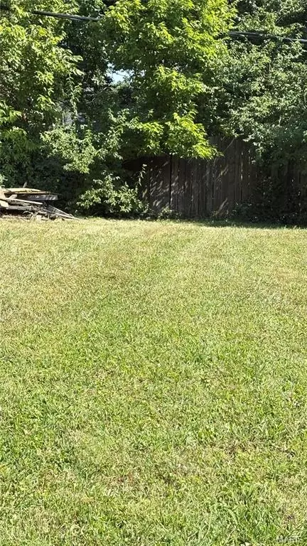 Exterior - 3802 Avondale Ave, Normandy, MO 63121 photo 5 of 5