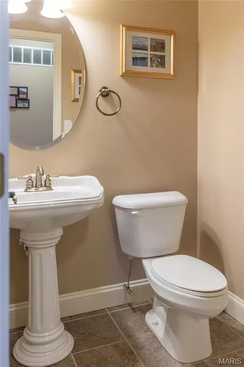 Bath - 910 Daffodil Ridge Dr, O'fallon, MO 63366 photo 5 of 8