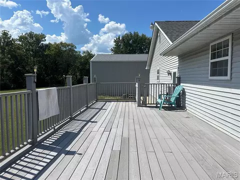 Exterior - 196 Indian Prairie Ln, Union, MO 63084 photo 5 of 6