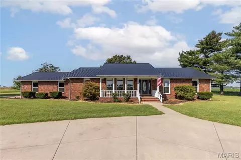 961 S 413th Rd, East Prairie, MO 63845