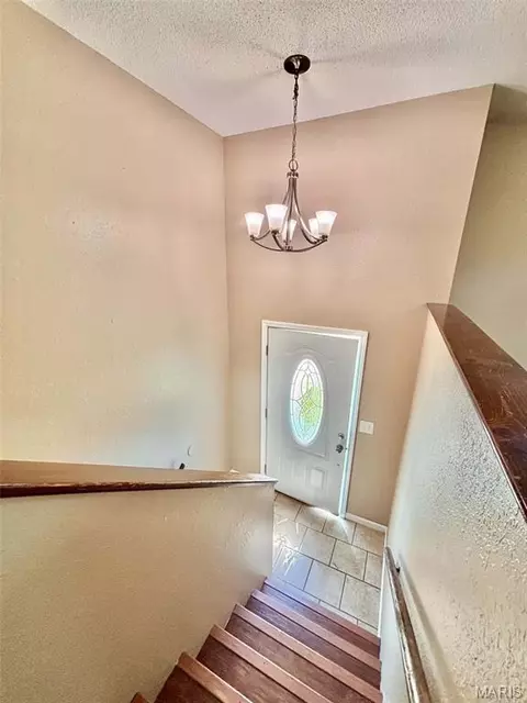 Entry Way - 1530 Oak St, Jackson, MO 63755 photo 3 of 4