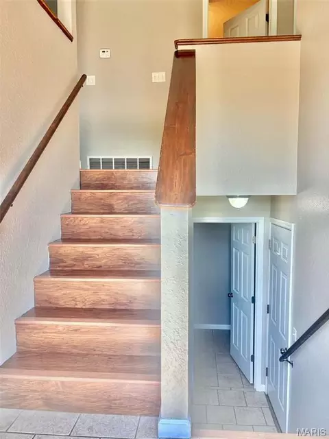 Entry Way - 1530 Oak St, Jackson, MO 63755 photo 1 of 4