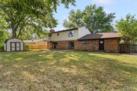 Exterior - 102 Pheasant Run, O'fallon, IL 62269 photo 3 of 6