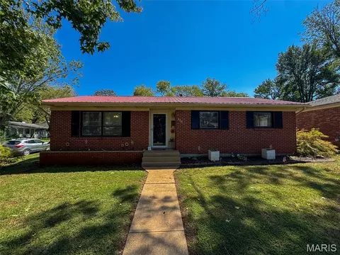 808 Taylor Ave, Farmington, MO 63640