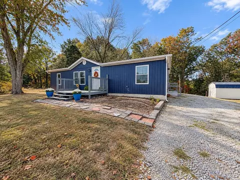 8918 Oriole Cir, French Village, MO 63036
