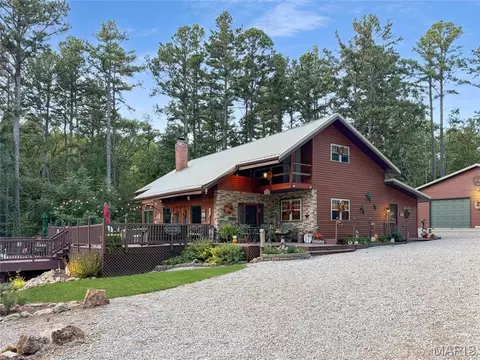 10994 Crestwood Rd, Potosi, MO 63664