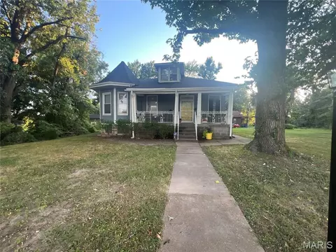 2218 Switzer Ave, Saint Louis, MO 63136