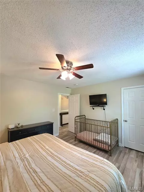 Bedroom - 6336 Rainbow Rdg, Washington, MO 63090 photo 2 of 5
