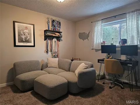 Bedroom - 6336 Rainbow Rdg, Washington, MO 63090 photo 5 of 5