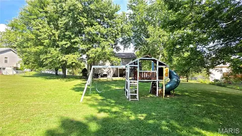 Exterior - 6336 Rainbow Rdg, Washington, MO 63090 photo 6 of 8