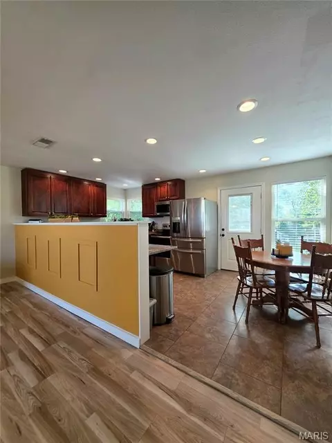 Kitchen - 6336 Rainbow Rdg, Washington, MO 63090 photo 1 of 3