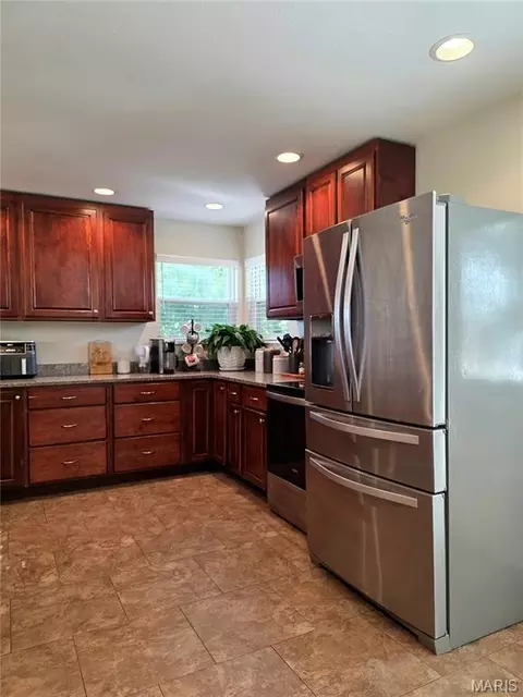 Kitchen - 6336 Rainbow Rdg, Washington, MO 63090 photo 3 of 3