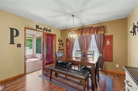 Dining - 174 Denise Ct, Troy, MO 63379 photo 2 of 2
