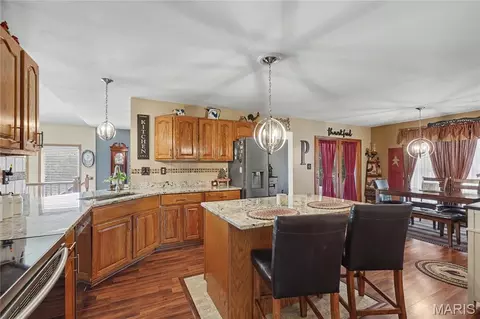 Kitchen - 174 Denise Ct, Troy, MO 63379 photo 2 of 3