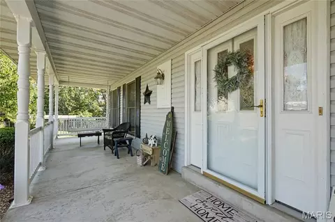 Exterior - 174 Denise Ct, Troy, MO 63379 photo 4 of 6