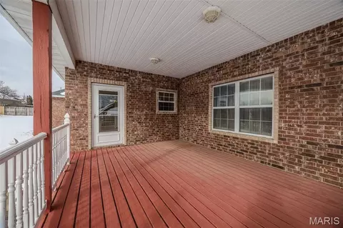 Exterior - 220 April Dr, Saint Robert, MO 65584 photo 7 of 17