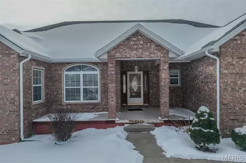 Exterior - 220 April Dr, Saint Robert, MO 65584 photo 16 of 17