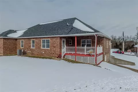 Exterior - 220 April Dr, Saint Robert, MO 65584 photo 14 of 17