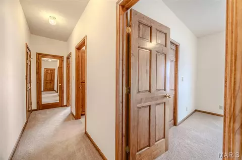 Entry Way - 220 April Dr, Saint Robert, MO 65584 photo 4 of 5