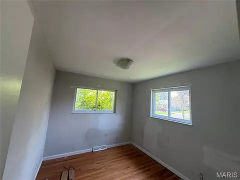 Bedroom - 1819 E D St, Belleville, IL 62221 photo 9 of 12