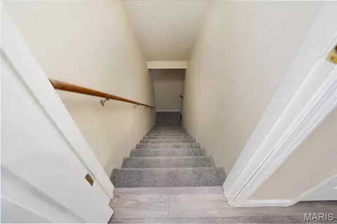 Entry Way - 107 Crosscut Rd, Saint Robert, MO 65584 photo 3 of 3