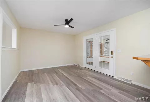 Living - 107 Crosscut Rd, Saint Robert, MO 65584 photo 4 of 8
