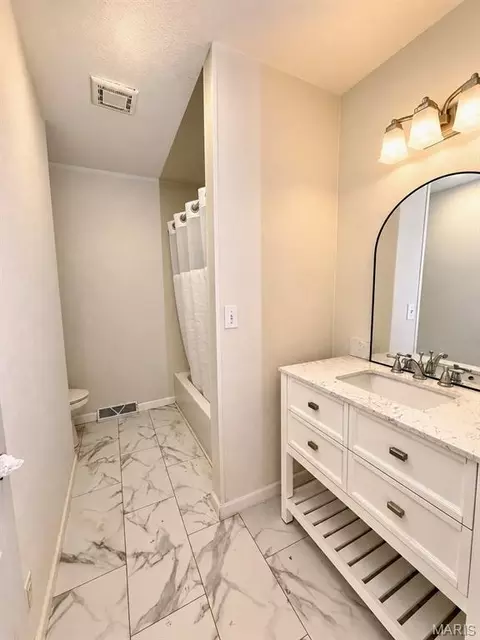 Bath - 706 William Ave, Salem, MO 65560 photo 1 of 1