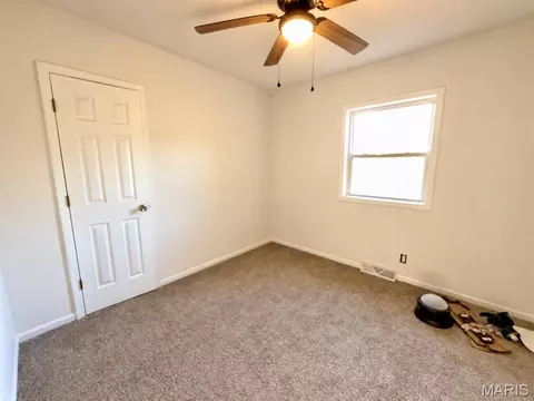 Bedroom - 706 William Ave, Salem, MO 65560 photo 5 of 5