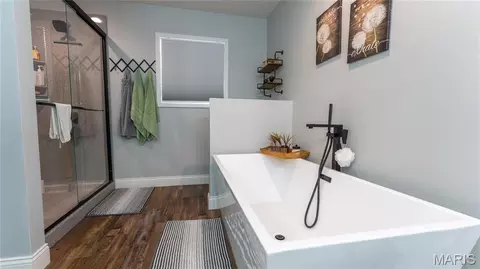 Bath - 11940 Concord Rd, Dixon, MO 65459 photo 3 of 4
