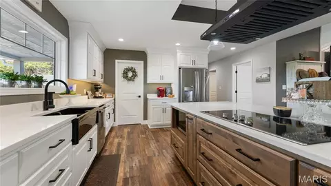 Kitchen - 11940 Concord Rd, Dixon, MO 65459 photo 4 of 4