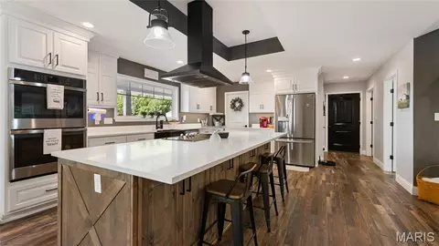 Kitchen - 11940 Concord Rd, Dixon, MO 65459 photo 2 of 4
