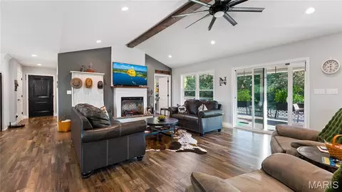 Living - 11940 Concord Rd, Dixon, MO 65459 photo 1 of 1