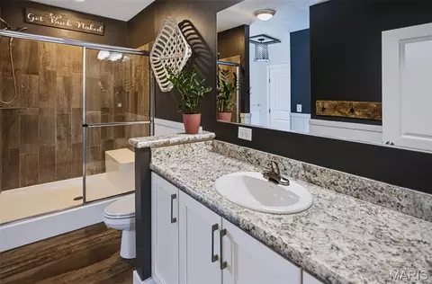 Bath - 30341 Mitchell Creek Rd, Brighton, IL 62012 photo 1 of 3