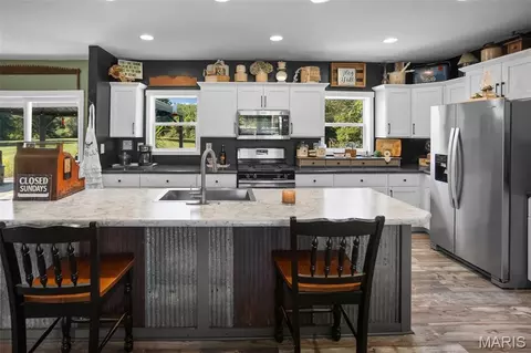 Kitchen - 30341 Mitchell Creek Rd, Brighton, IL 62012 photo 3 of 3