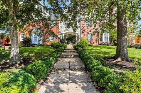 7707 Gannon Ave, Saint Louis, MO 63130