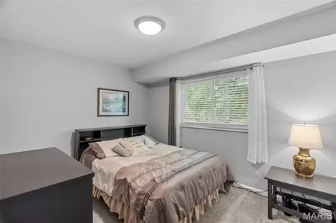Bedroom - 412 Woodrun Dr, Ballwin, MO 63021 photo 3 of 3