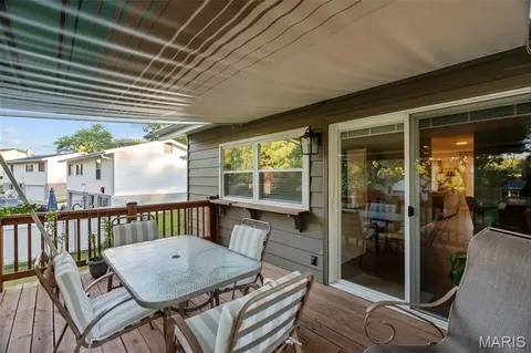Exterior - 412 Woodrun Dr, Ballwin, MO 63021 photo 9 of 10