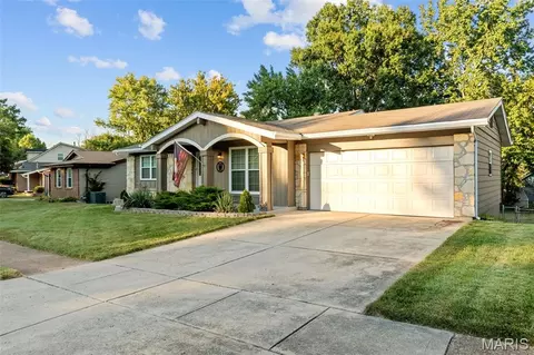 Other - 412 Woodrun Dr, Ballwin, MO 63021 photo 1 of 11